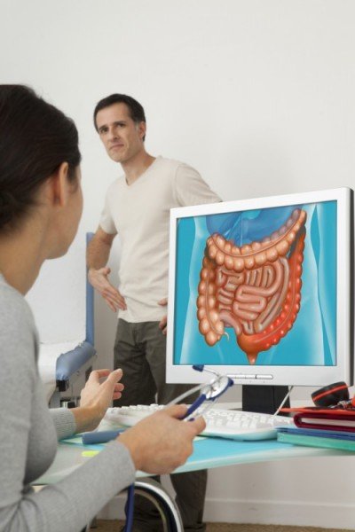 Sindrome del colon irritabile: sintomi, rimedi e alimentazione corretta