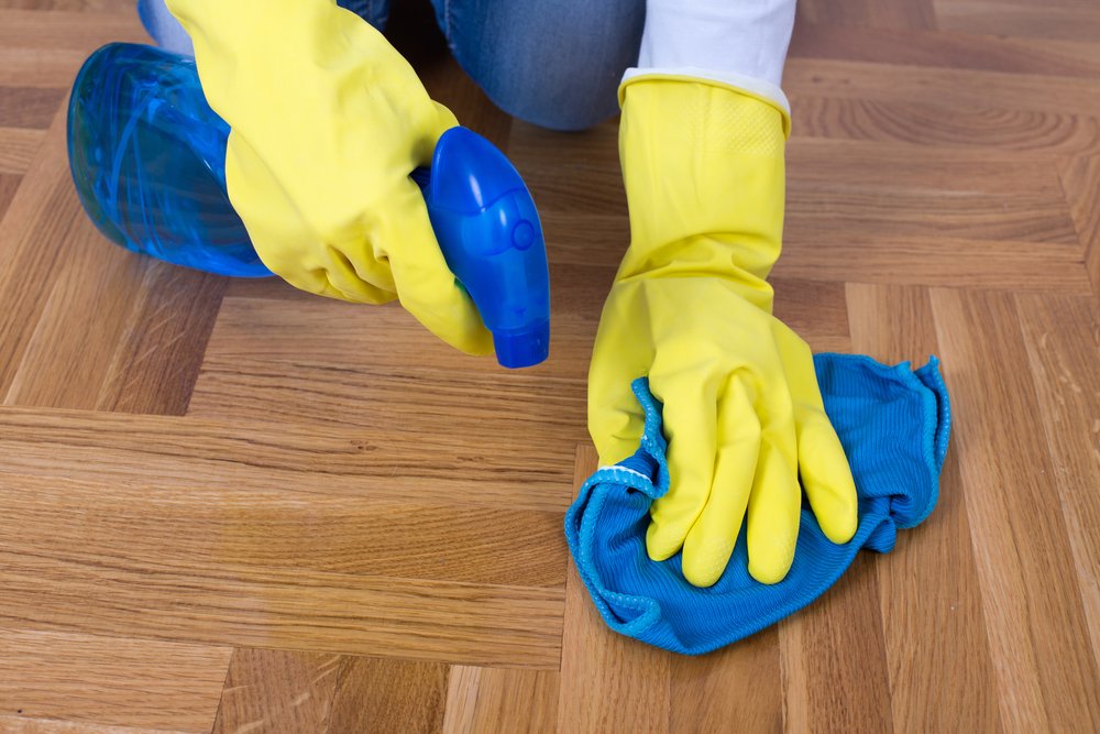 pulizie di casa: il parquet