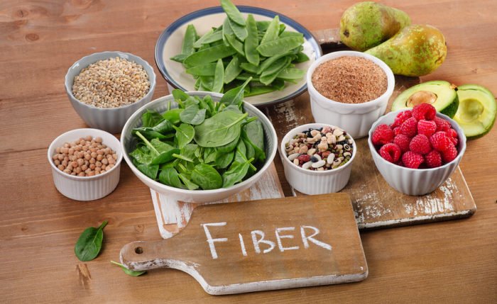 Una dieta ricca di fibre aiuta l'intestino a mantenere la sua regolarità e massimizza gli effetti dell'idrocolonterapia
