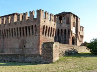 Turismo a Km zero al castello di Soncino, una perla lombarda dal cuore medievale