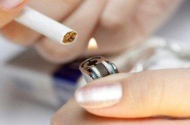 Sempre più difficile smettere di fumare: in commercio nuovi tipi che danno più assuefazione