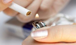 Sempre più difficile smettere di fumare: in commercio nuovi tipi che danno più assuefazione