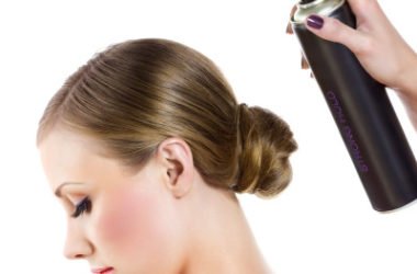 Lacca per capelli fatta in casa con ingredienti naturali