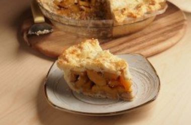 Come preparare la crostata di cachi senza burro e uova
