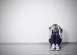 La depressione stagionale: cos’è, sintomi e cure naturali