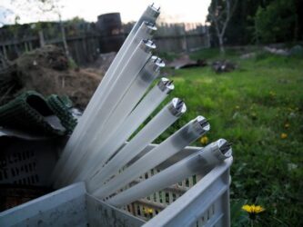 Raccolta differenziata delle lampadine e dei falsi amici del vetro