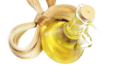 Olio di oliva sui capelli secchi: trattamenti e maschere