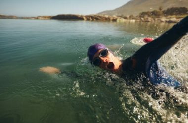 Outdoor swimming, nuotare nell’acqua fredda per tonificarsi e allenarsi