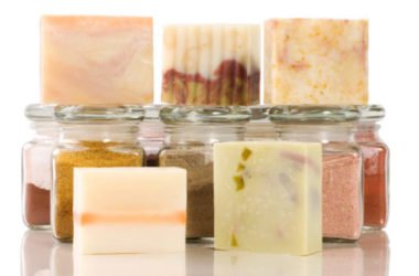 Come fare il sapone in casa senza soda caustica in modo veloce e sicuro