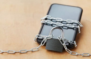 Digital detox: per disintossicarci dal cellulare e liberarci dall’ansia di essere sempre connessi