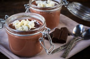 Mousse al cioccolato senza uova: ricetta ed ingredienti