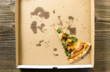 I pericoli dei cartoni per pizza per la salute e l’ambiente: quello che bisogna sapere