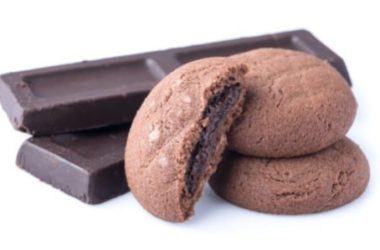 Biscotti al cioccolato tipo grisbì senza uova: ricetta