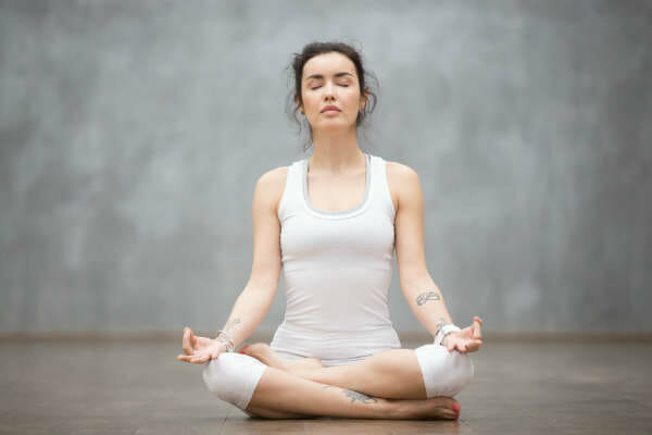 Esercizi di respirazione yoga pranayama