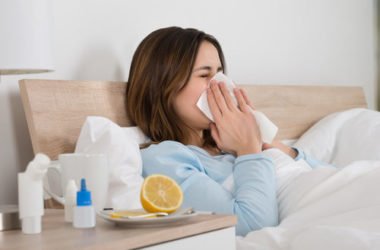 Come curare il raffreddore in modo naturale? La guida pratica