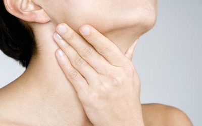 Raucedine, rimedi naturali e cause del fastidio
