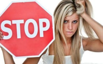Sindrome premestruale: come affrontarla con rimedi naturali