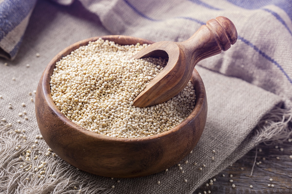 Quinoa: proprietà, benefici, ricette e dove si compra