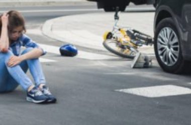 Come aprire la portiera e salvare un ciclista
