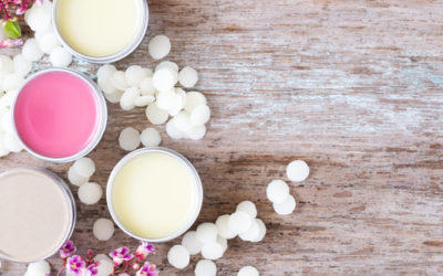 Come farsi una crema per labbra con ingredienti naturali