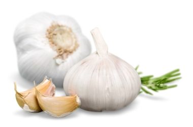 Tutto sull’aglio, proprietà, controindicazioni, benefici e ricette di cucina