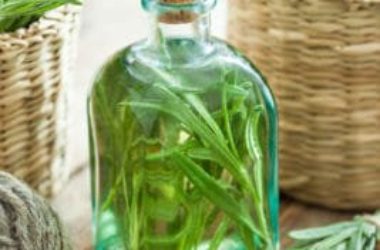 Rosmarino per i capelli: tre ricette facili di bellezza al naturale