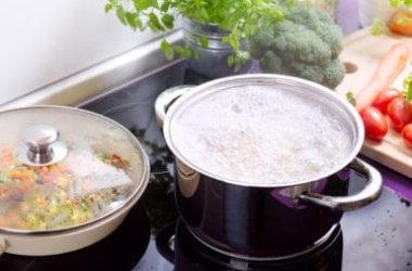 Guida alla cottura in acqua: ad ogni cibo, la sua cottura ideale