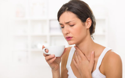 Come prevenire e curare il mal di gola in modo naturale nei casi più lievi