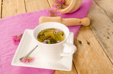 Proprietà, benefici e controindicazioni della valeriana