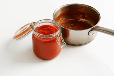 Conserva di pomodoro fatta in casa: la ricetta facile