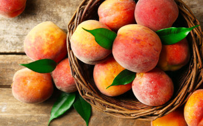 Pesche: proprietà e ricette con questo frutto