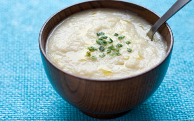 Vellutata di porri e patate con cipolla: ricetta ed ingredienti