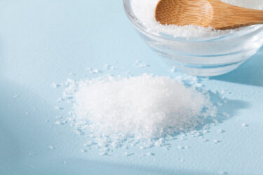 Cloruro di magnesio, proprietà e benefici e utilizzi per la salute di questo composto salino