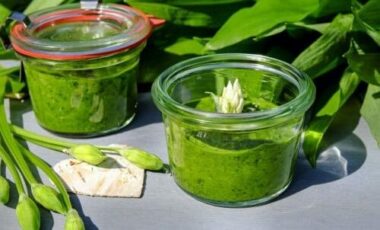 Ricetta classica del pesto di zucchine
