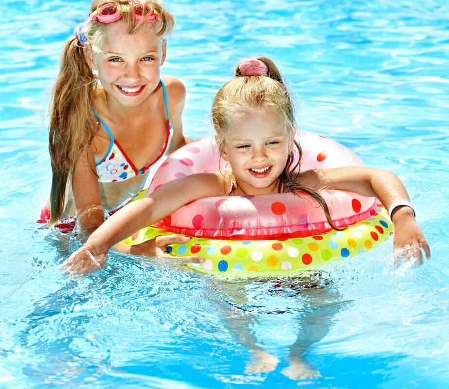 Perché non bisogna fare pipì nella piscina