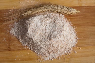 Farina di frumento integrale: analogie e differenze rispetto alla farina 00 ed altre farine