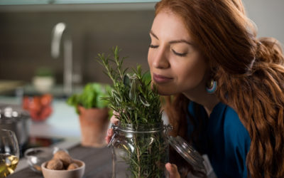 Rosmarino per i capelli: tre ricette facili di bellezza al naturale