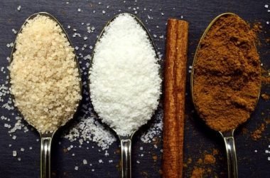 Scopriamo cosa sono gli zuccheri e che ruolo hanno nel nostro corpo