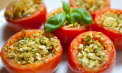 Pomodori ripieni al forno: ricetta ed ingredienti