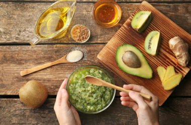 Come fare una maschera nutriente per pelli secche e mature tutta naturale