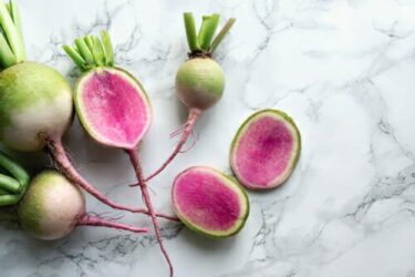 Non solo bello: alla scoperta del ravanello pompelmo o ravanello anguria