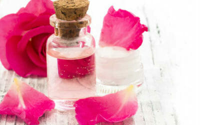 Come fare l’acqua di rose, eccovi gli ingredienti e la ricetta da seguire