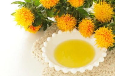 L’olio di cartamo, un prodotto dalle proprietà terapeutiche e salutistiche interessanti