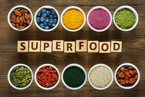 Ecco i veri 10 super alimenti naturali o superfood: la guida per orientarsi