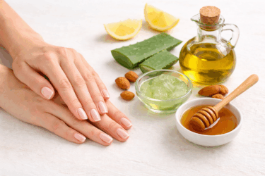 Unghie forti e naturali: 4 ricette che funzionano (e perché)