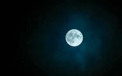 Luna piena: tutto su questo spettacolo della natura che suggestiona da sempre l’umanità