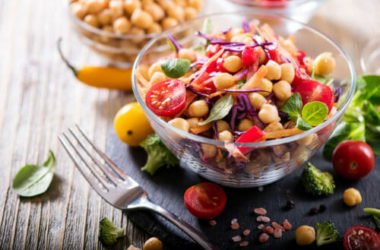 Quali sono gli alimenti vegani e quali sono i cibi indispensabili per una dieta ricca e completa