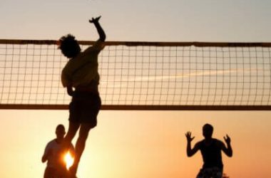 Guida al beach volley, una disciplina sempre più popolare che si può praticare non solo d’estate