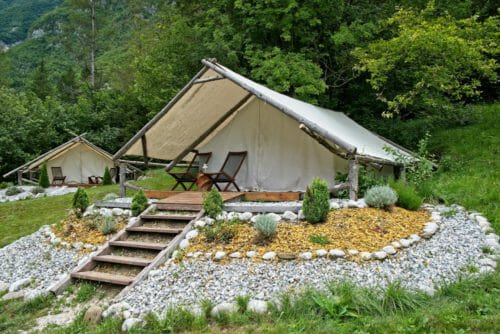 Glamping: relax e natura in una tenda che è come un hotel a 5 stelle