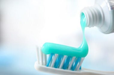 Alcuni utilizzi alternativi del dentifricio per le pulizie di casa